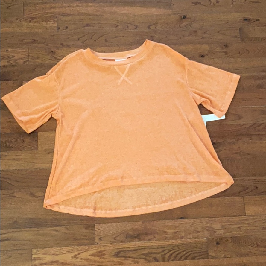 Abound Basic Tee
